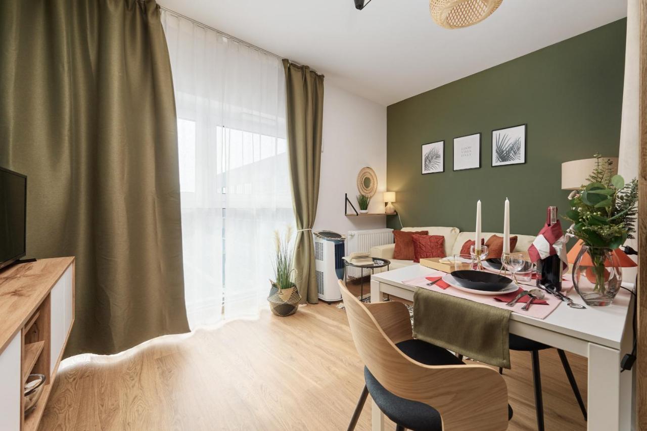 City Panorama Studio Apartments Jaworska 4 By Noclegi Renters วรอตซวาฟ ภายนอก รูปภาพ