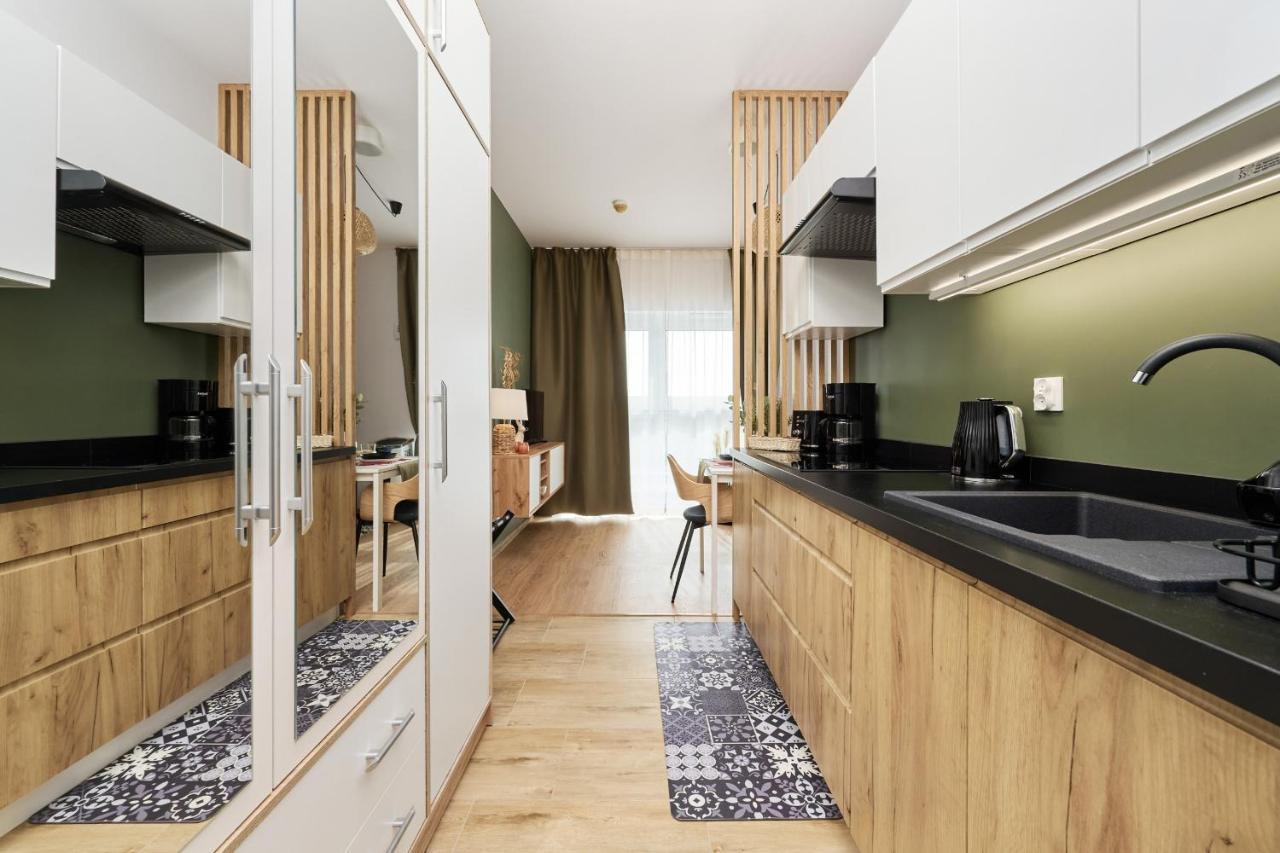 City Panorama Studio Apartments Jaworska 4 By Noclegi Renters วรอตซวาฟ ภายนอก รูปภาพ